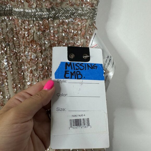 FLAW - NWT Mac Duggal Sequined Sleeveless V-Neck Midi Sheath Dress Nude 4 #9851 - Picture 12 of 14